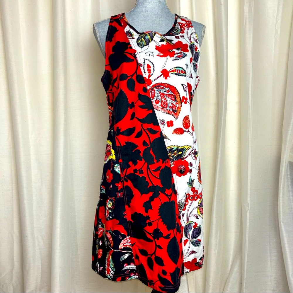 Sleeveless Red & White Floral Print Shift Dress